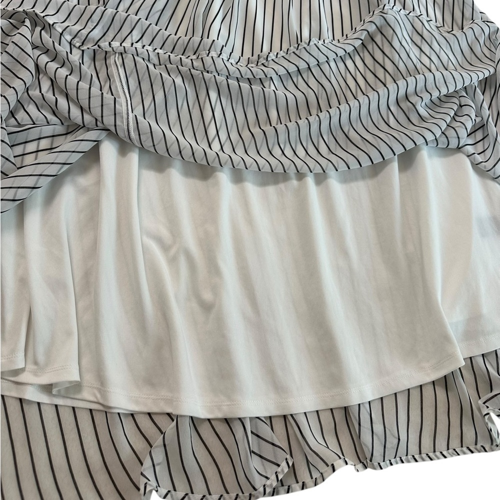 Torrid Midi Chiffon Black and White Stripes Pleated Dress Size 3 - Picture 17 of 17